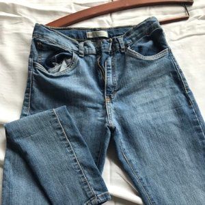 Levi's 720 High Rise Super Skinny Blue Denim Jeans in size 16 regular.